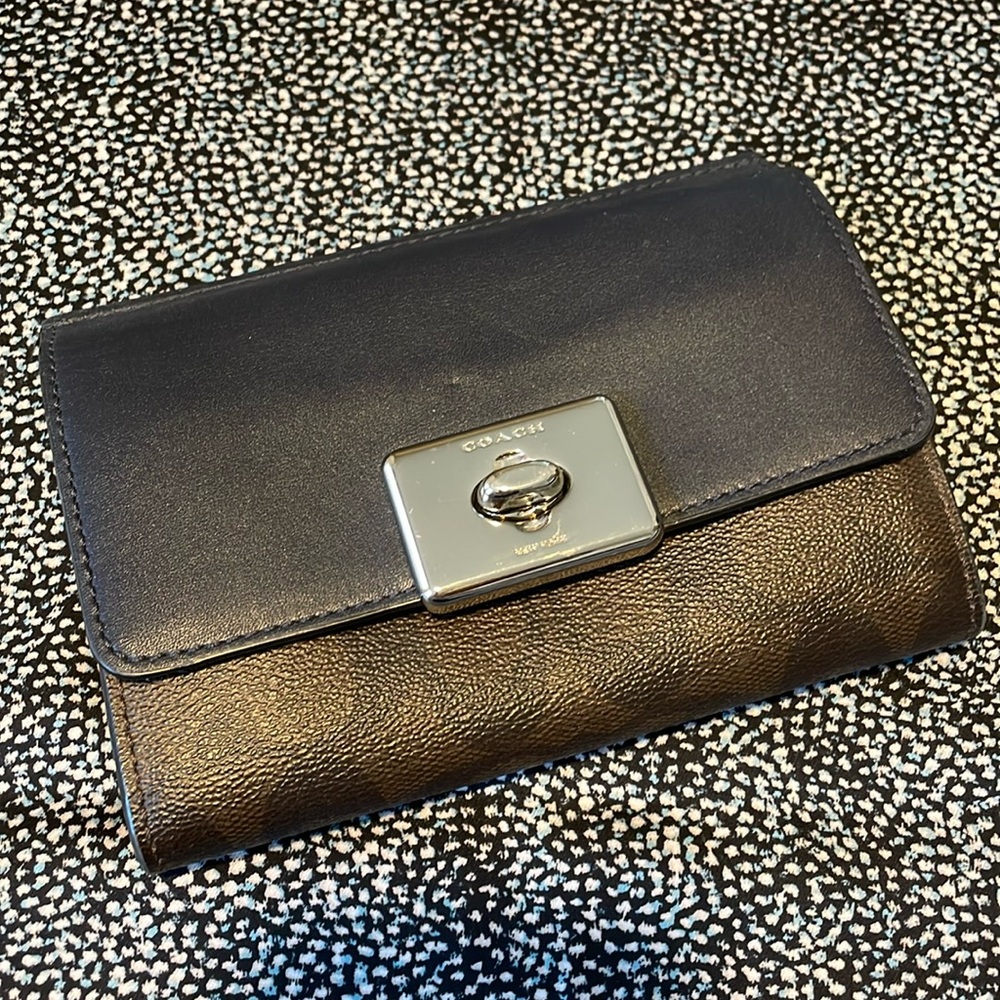 COACH Signature Coin Wallet